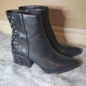 Circus by Sam Edelman Rae studded ankle booties
